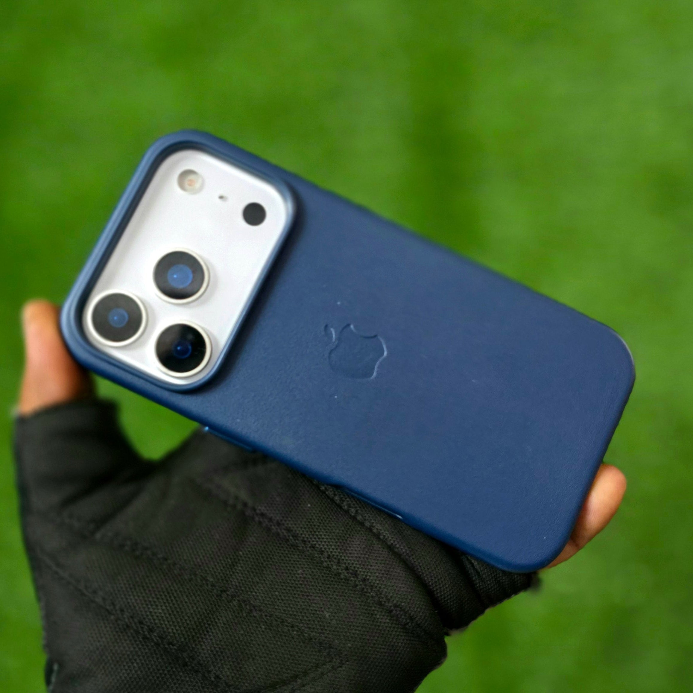 iPhone 17 Pro Max Leather Case with Magsafe - Blue